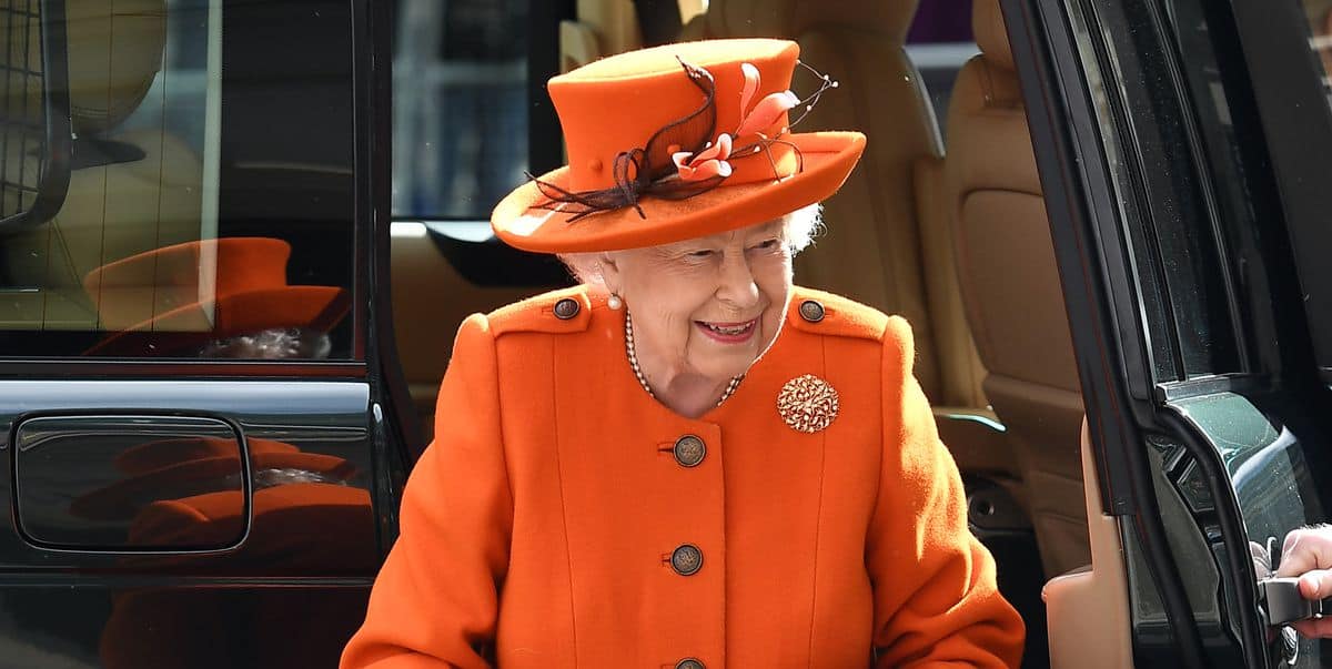 Rainha Elizabeth II faz sua primeira publicação no Instagram