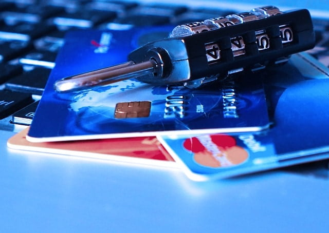 Carders roubam dados de cartões de crédito