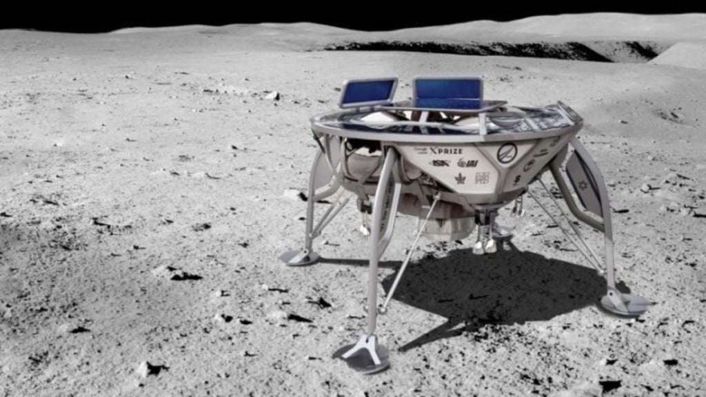 A SpaceX foi a primeira empresa privada a enviar uma carga para Lua. Em 2019 usando o Falcon 9 ela enviou o módulo lunar Baresheet para a lua.